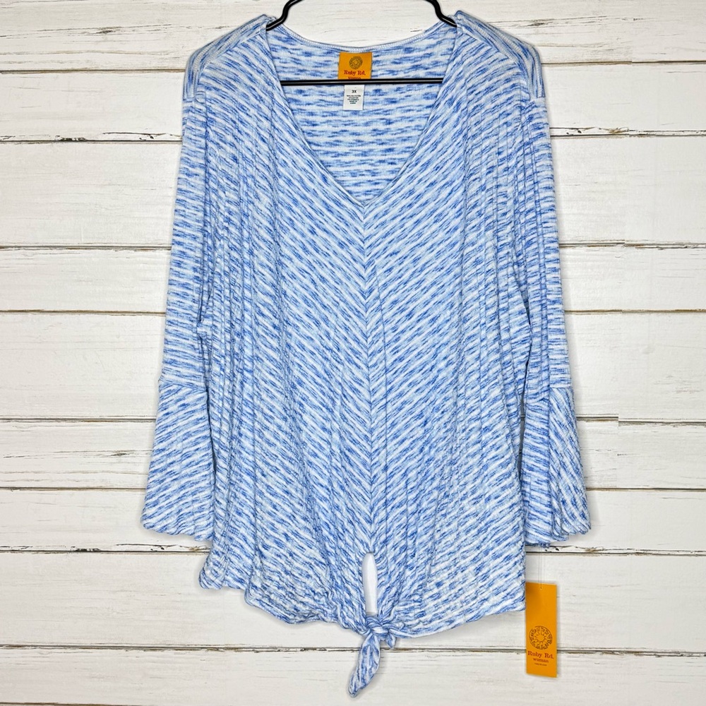 💙 Ruby Rd. Bali Blue Tie-Front V-Neck Top 💙